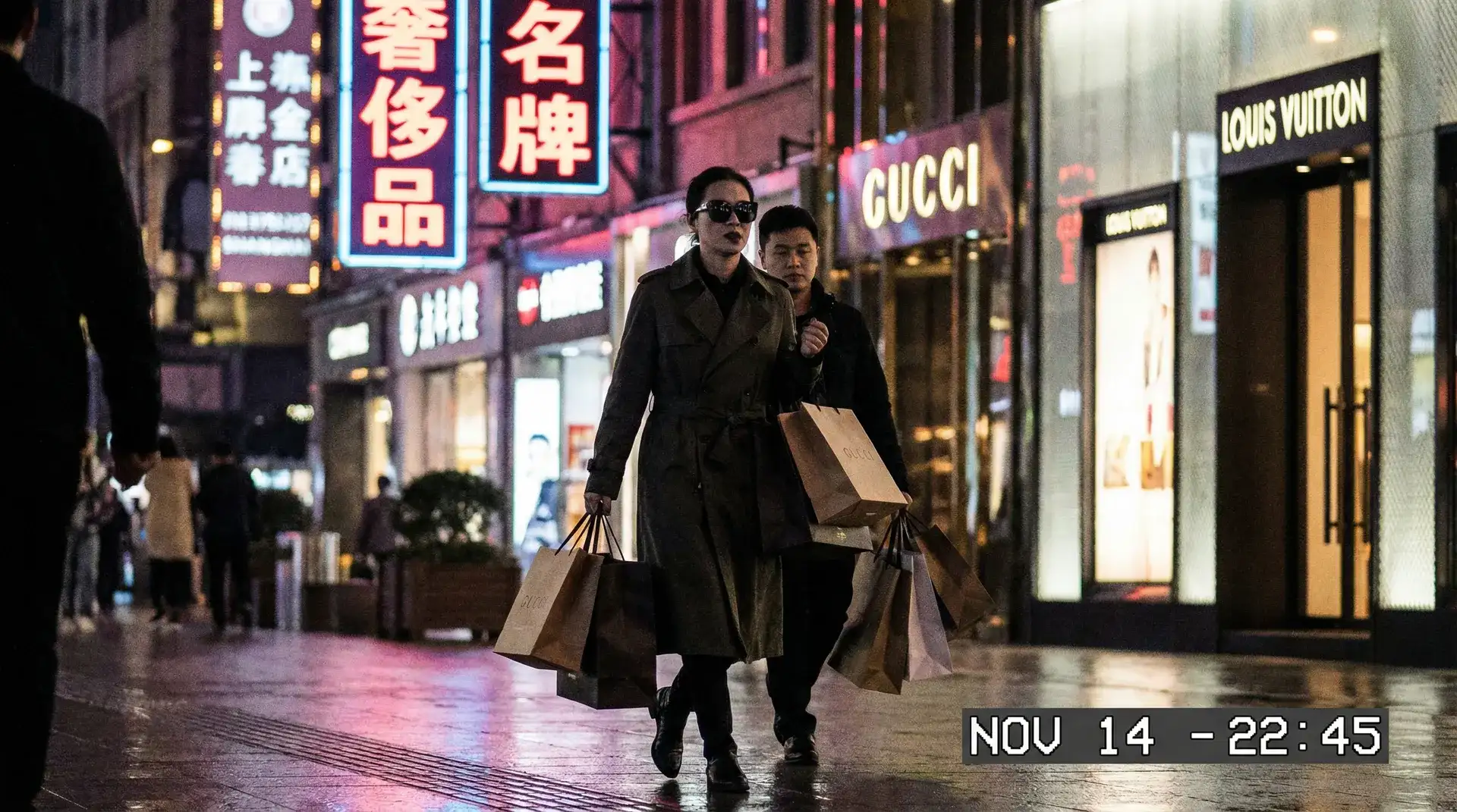 黑料 官网 - 明星夜间购物被偷拍